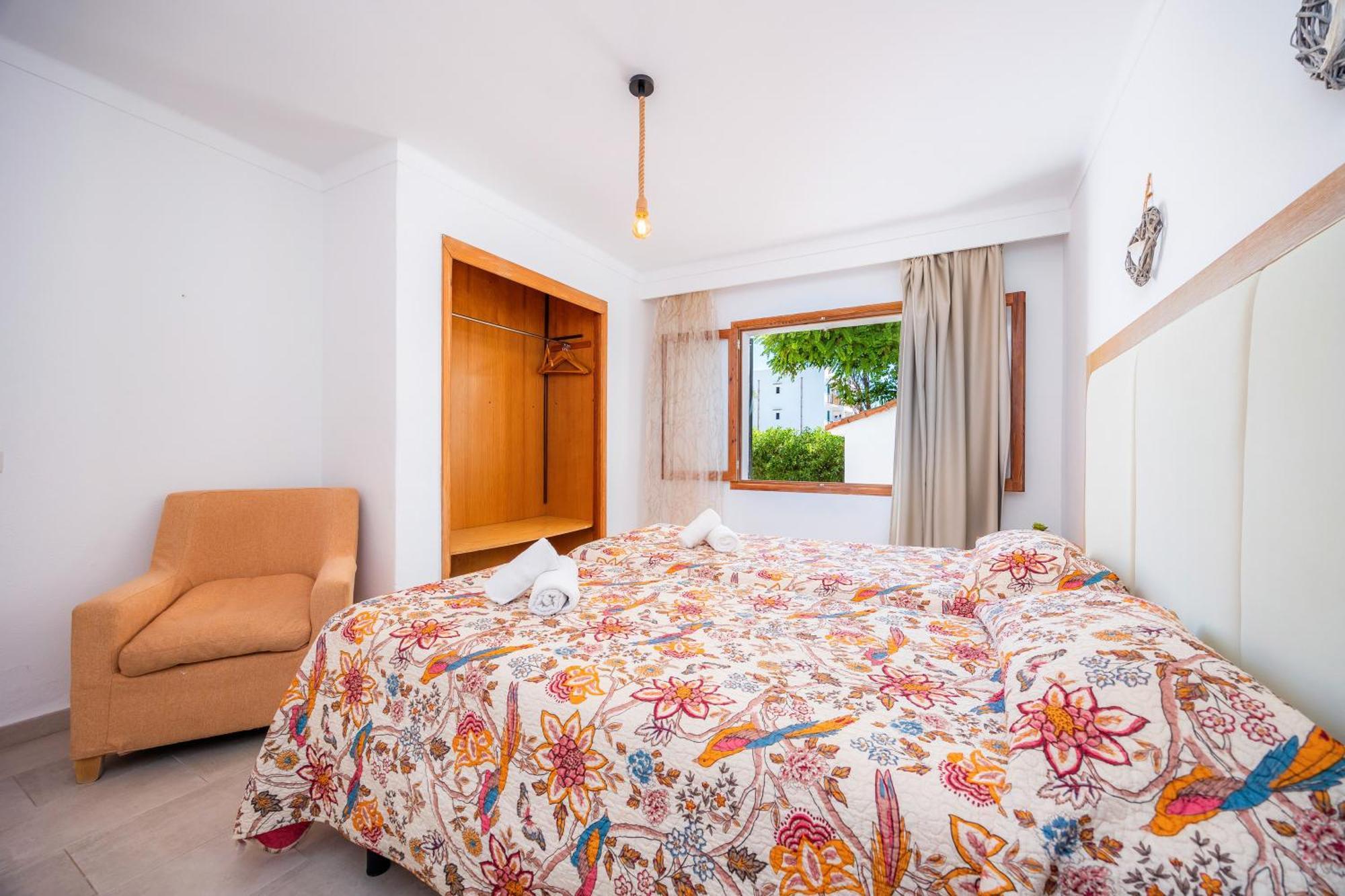 Felipe 1-4 Apartment *